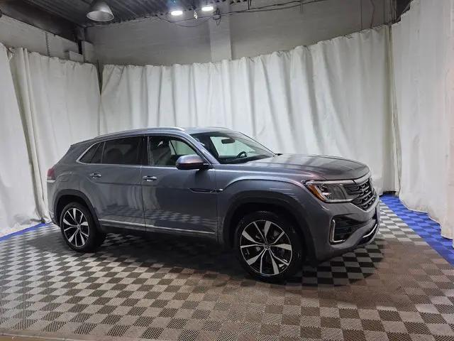 2024 Volkswagen Atlas Cross Sport 2.0T SEL Premium R-Line