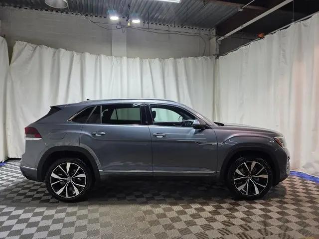 2024 Volkswagen Atlas Cross Sport 2.0T SEL Premium R-Line