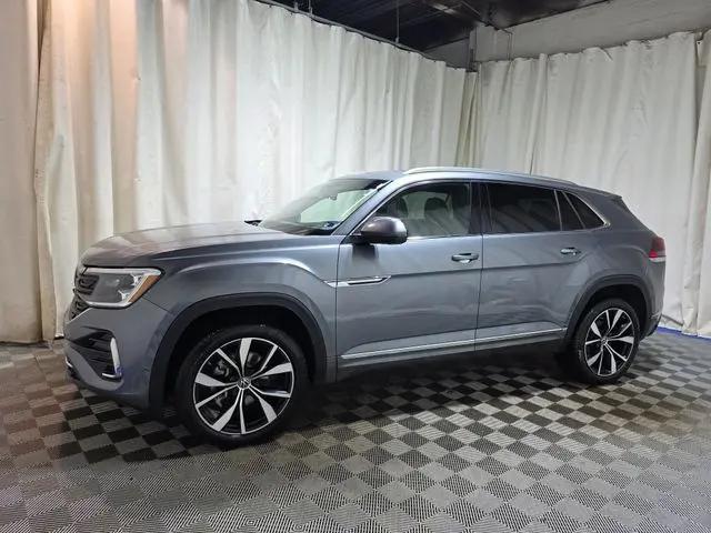 2024 Volkswagen Atlas Cross Sport 2.0T SEL Premium R-Line