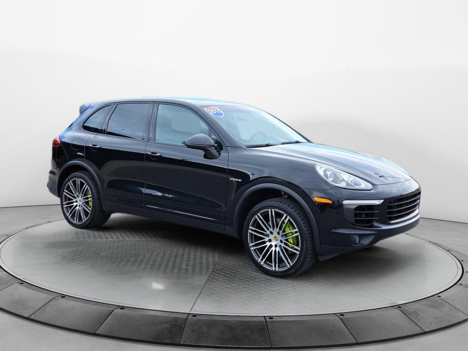 /2015 Porsche CAYENNE-E-HYBRID
