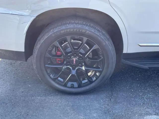 2023 GMC Yukon 4WD Denali