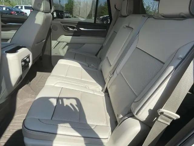 2023 GMC Yukon 4WD Denali