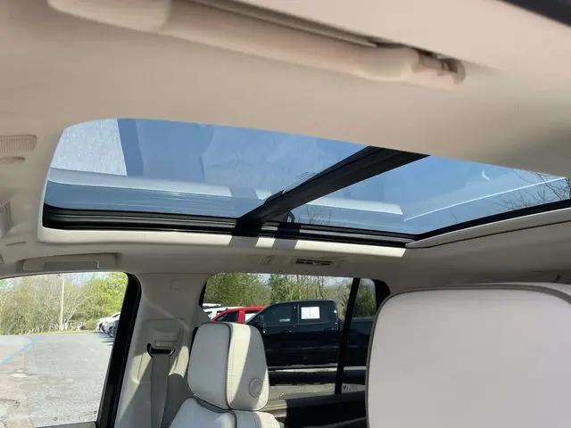 2023 GMC Yukon 4WD Denali