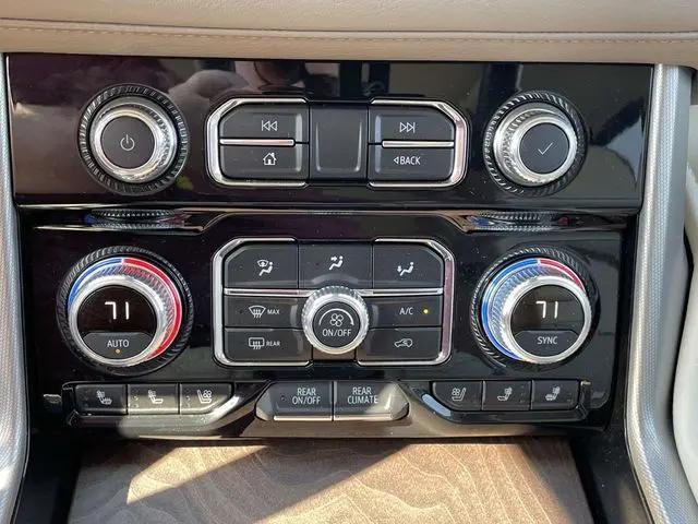 2023 GMC Yukon 4WD Denali