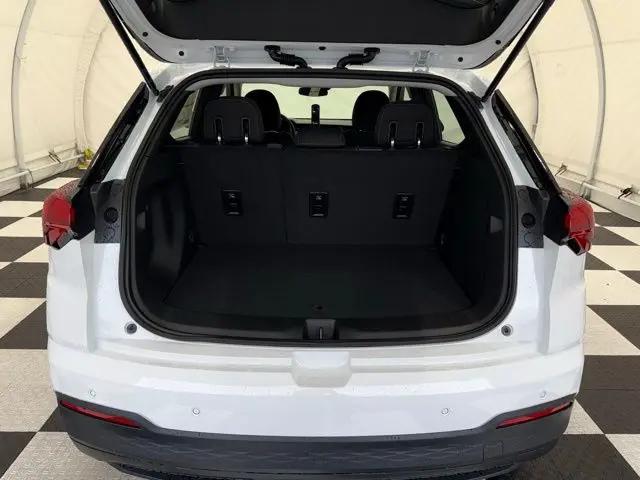 2027 Chevrolet Bolt LT FWD