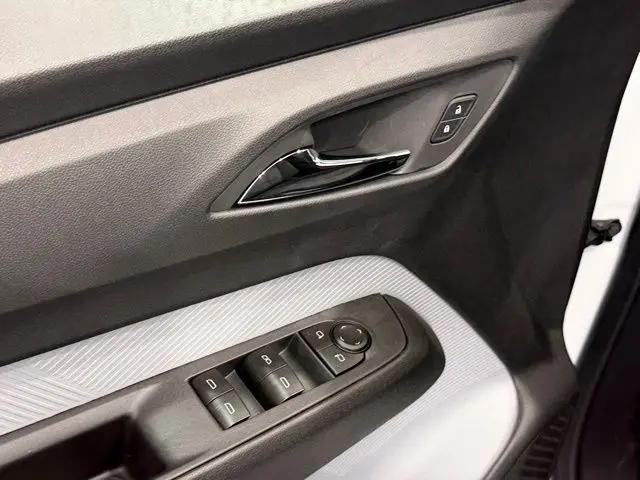 2027 Chevrolet Bolt LT FWD