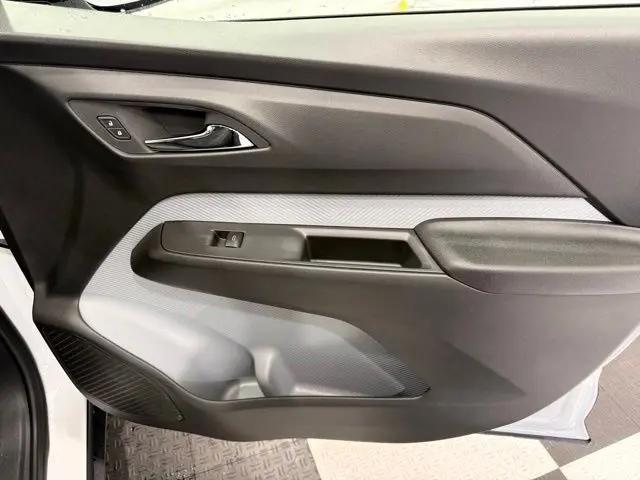 2027 Chevrolet Bolt LT FWD