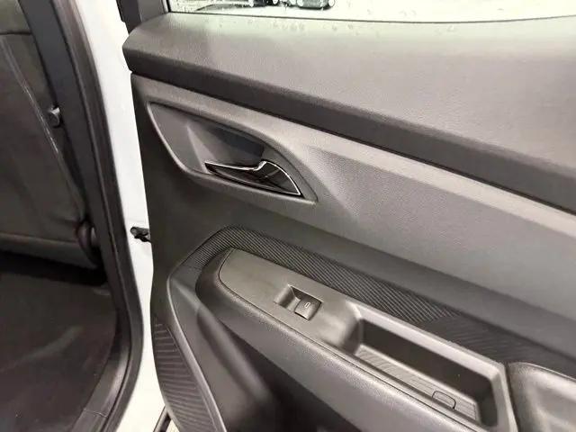 2027 Chevrolet Bolt LT FWD