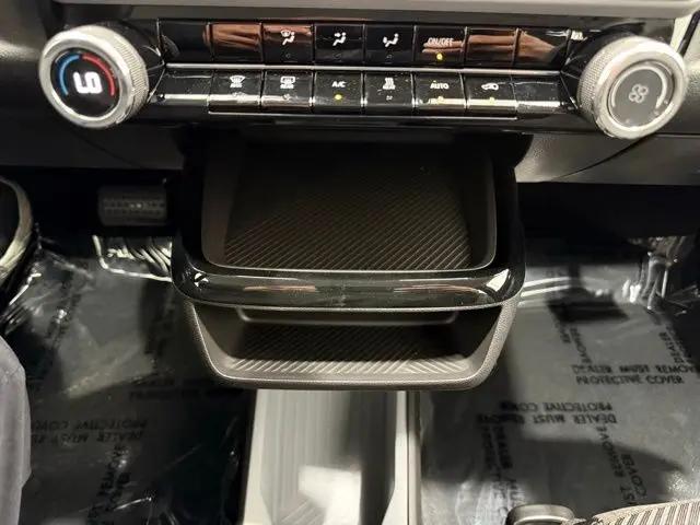 2027 Chevrolet Bolt LT FWD