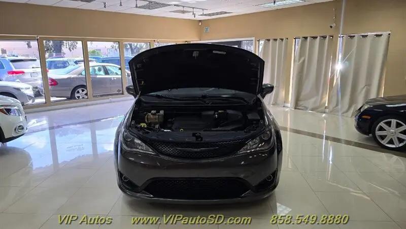 2019 Chrysler Pacifica Touring L