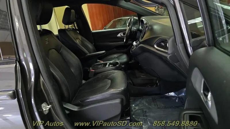 2019 Chrysler Pacifica Touring L