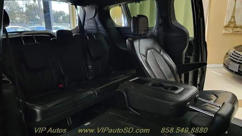 2019 Chrysler Pacifica Touring L
