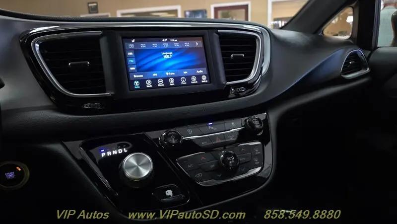 2019 Chrysler Pacifica Touring L