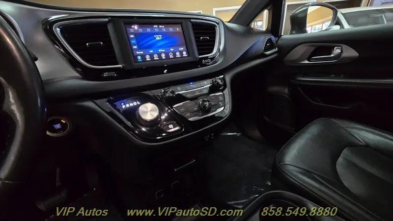 2019 Chrysler Pacifica Touring L