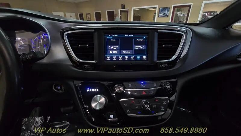 2019 Chrysler Pacifica Touring L