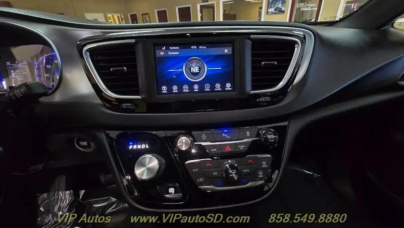 2019 Chrysler Pacifica Touring L