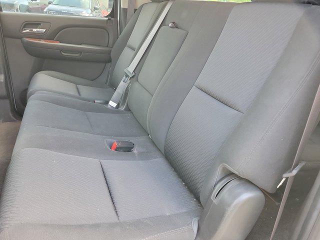 2013 Chevrolet Suburban LS