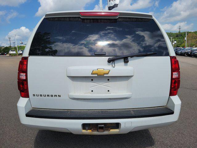 2013 Chevrolet Suburban LS