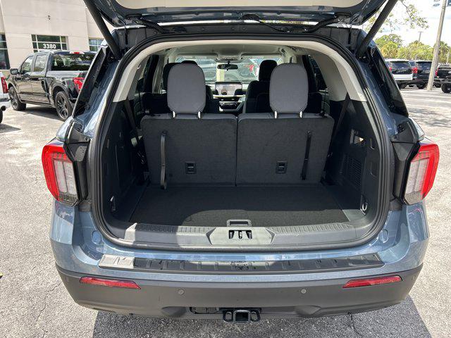 2026 Ford Explorer Active w/200A Pkg RWD