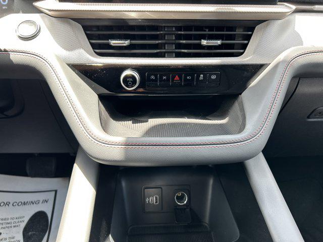 2026 Ford Explorer Active w/200A Pkg RWD