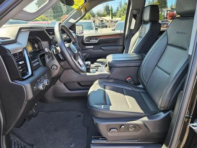 2025 GMC Sierra 1500 4WD Crew Cab Short Box Denali