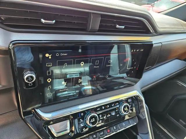 2025 GMC Sierra 1500 4WD Crew Cab Short Box Denali