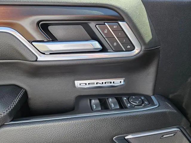 2025 GMC Sierra 1500 4WD Crew Cab Short Box Denali