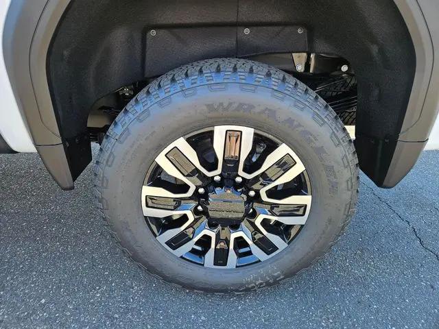 2026 GMC Sierra 3500HD Crew Cab, Long Bed, Denali Ultimate, 4WD