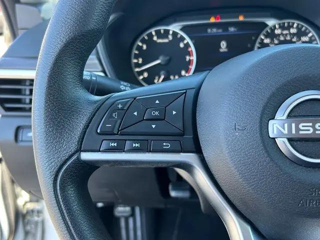 2023 Nissan Altima SV FWD