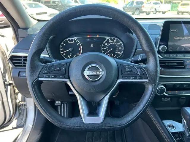2023 Nissan Altima SV FWD