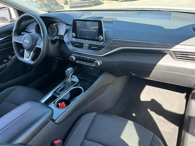 2023 Nissan Altima SV FWD