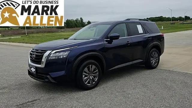 2025 Nissan Pathfinder SV FWD