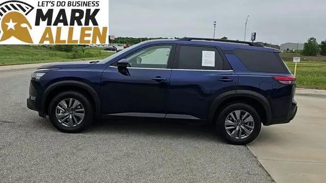 2025 Nissan Pathfinder SV FWD