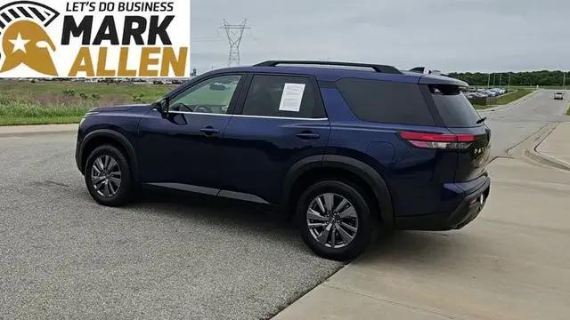 2025 Nissan Pathfinder SV FWD