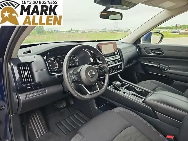 2025 Nissan Pathfinder SV FWD