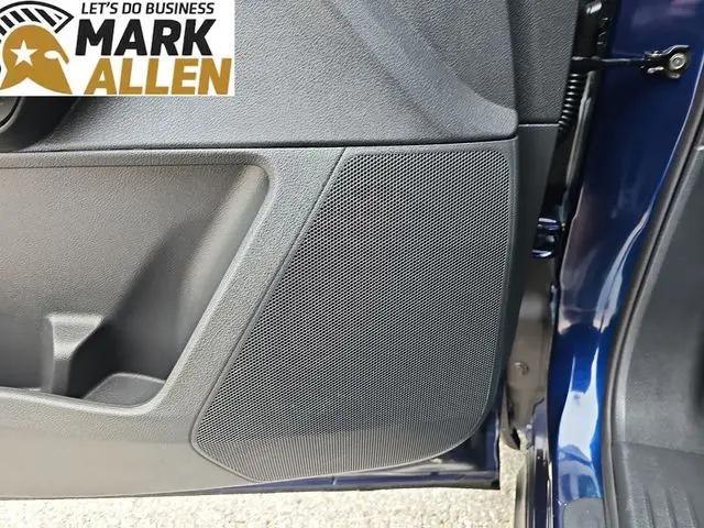 2025 Nissan Pathfinder SV FWD