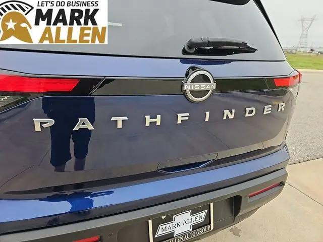 2025 Nissan Pathfinder SV FWD