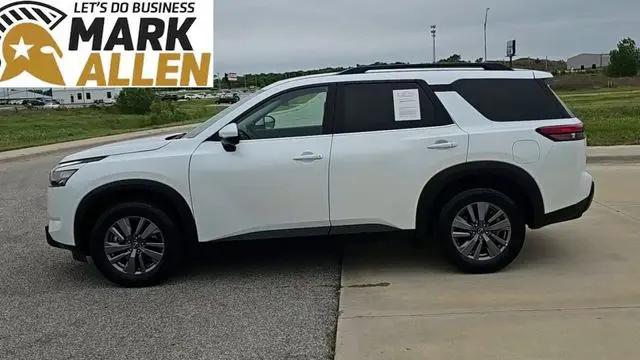 2025 Nissan Pathfinder SV FWD
