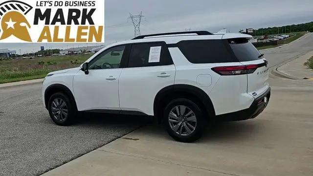 2025 Nissan Pathfinder SV FWD