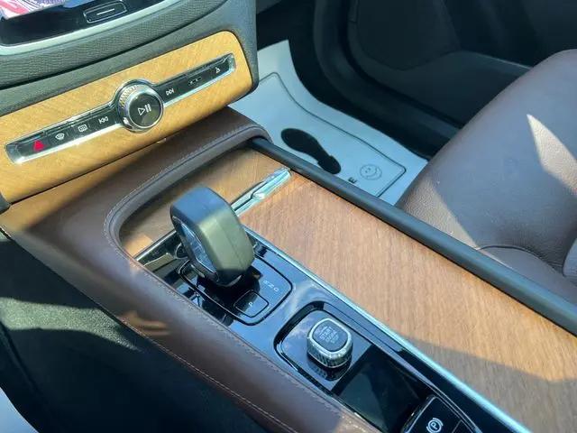 2024 Volvo XC90 B6 Plus Bright Theme 7-Seater