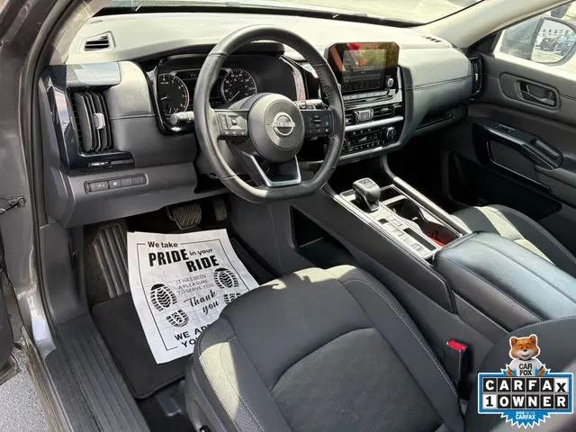 2024 Nissan Pathfinder SV FWD