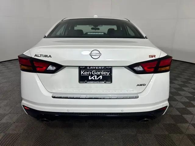 2023 Nissan Altima SR Intelligent AWD