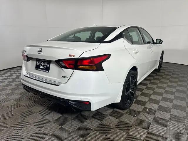 2023 Nissan Altima SR Intelligent AWD