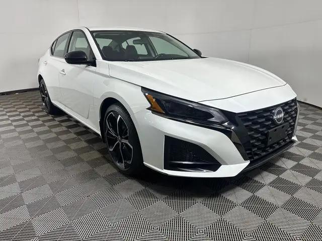 2023 Nissan Altima SR Intelligent AWD