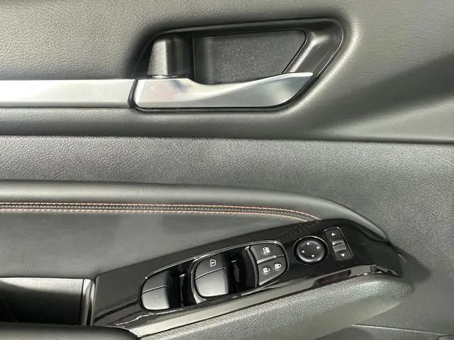 2023 Nissan Altima SR Intelligent AWD