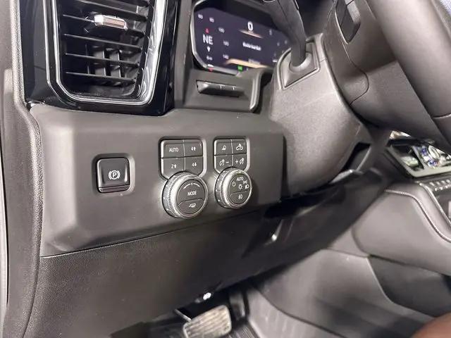 2026 GMC Sierra 2500HD Crew Cab, Standard Bed, Denali Ultimate, 4WD