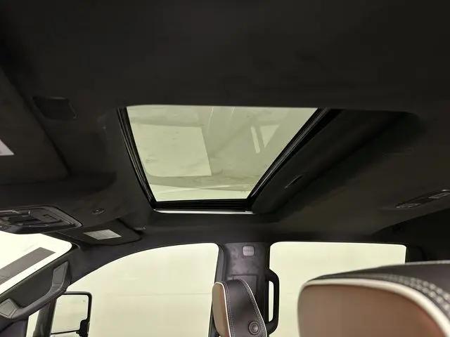 2026 GMC Sierra 2500HD Crew Cab, Standard Bed, Denali Ultimate, 4WD