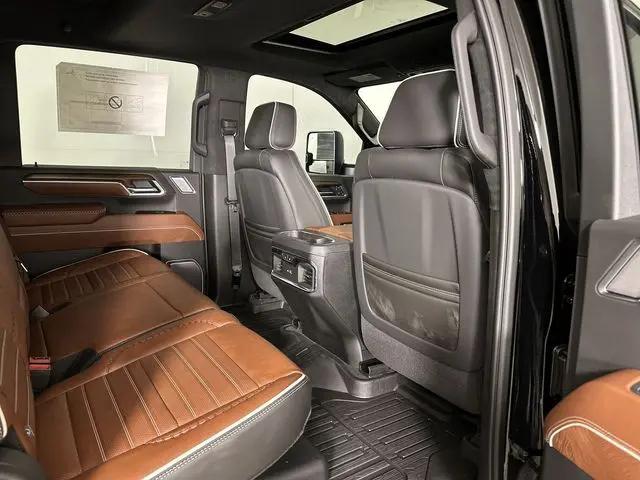 2026 GMC Sierra 2500HD Crew Cab, Standard Bed, Denali Ultimate, 4WD