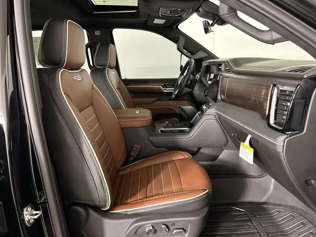 2026 GMC Sierra 2500HD Crew Cab, Standard Bed, Denali Ultimate, 4WD