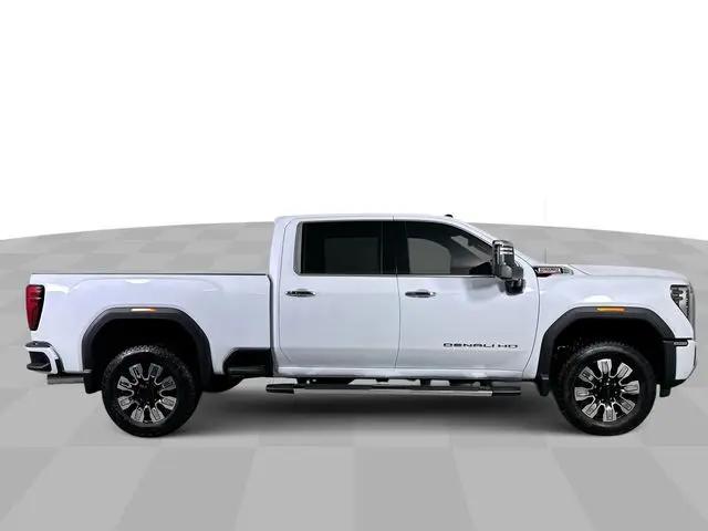 2026 GMC Sierra 3500HD Crew Cab, Long Bed, Denali, 4WD